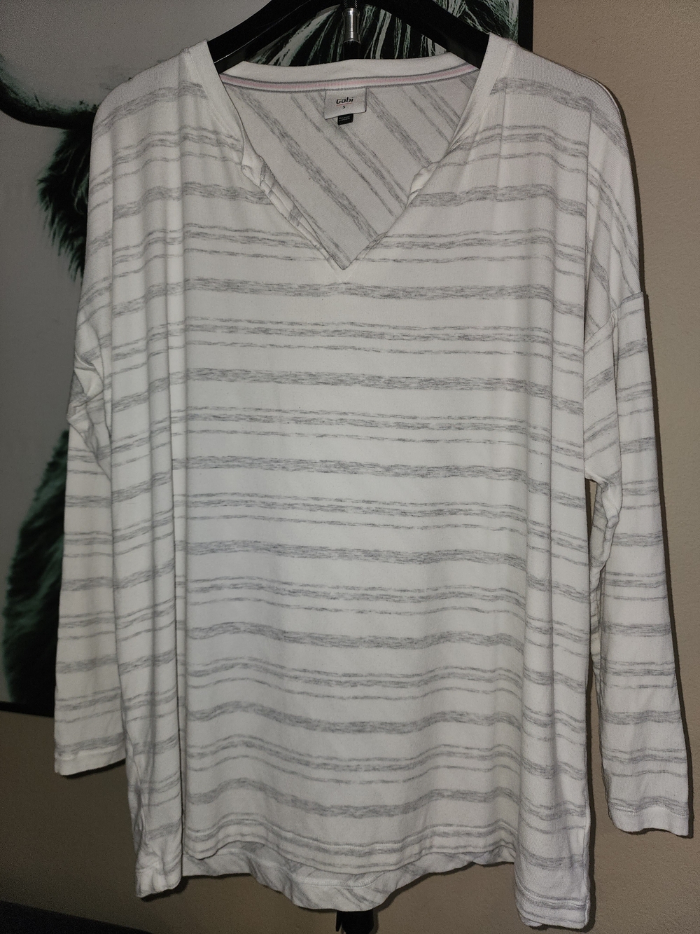 CAbi White & Gray Striped V-Neck Long Sleeve Top